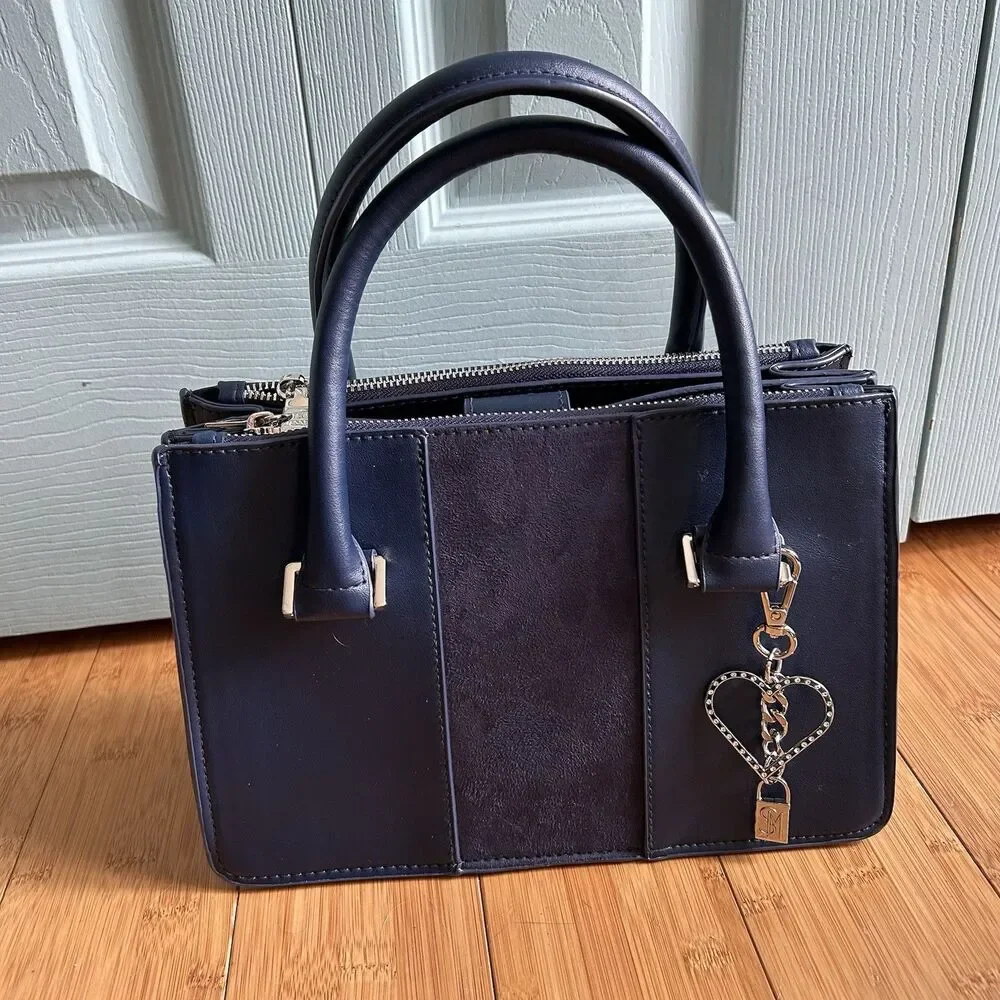 Steve Madden Navy Blue Shoulder Crossbody Bag Purse Small Gold Heart Keychain